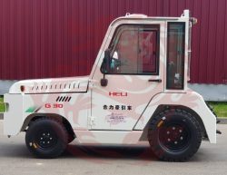 Дизельный тягач 30,0 т HELI QYCD30-CUG