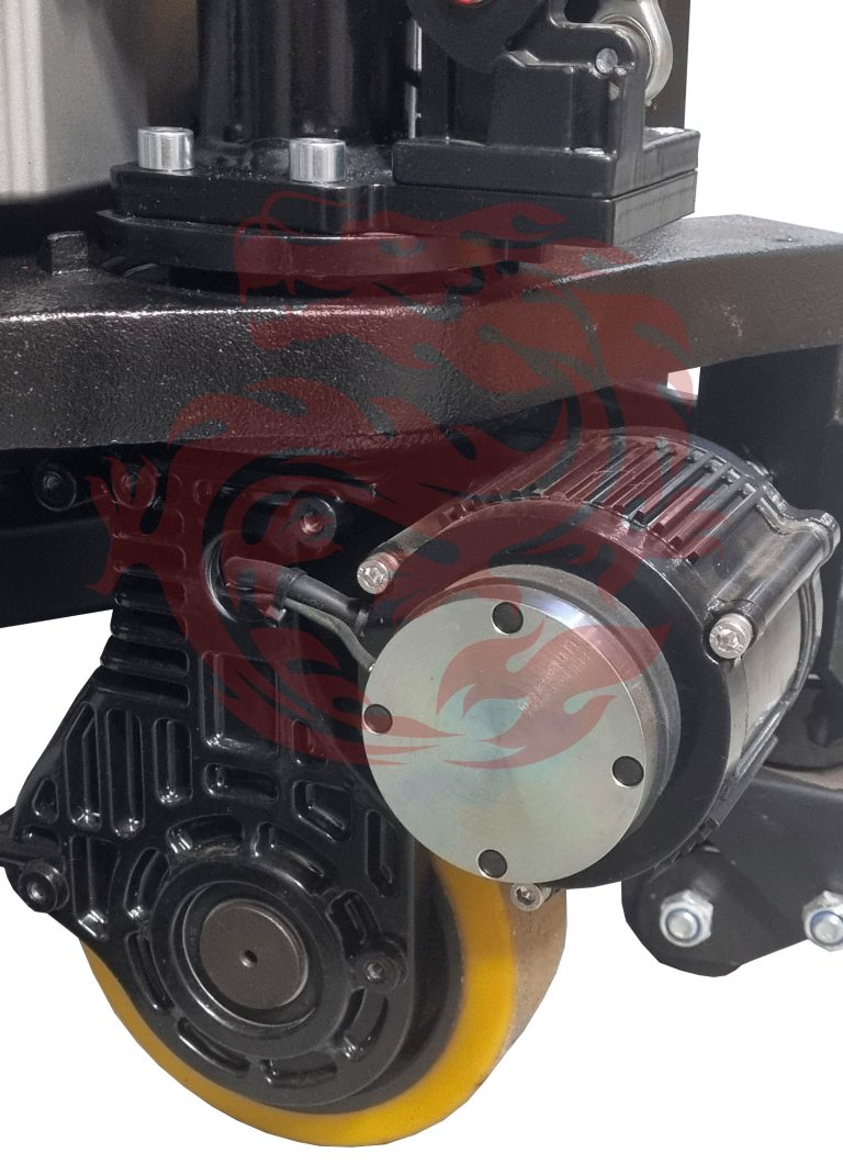 Транспортировщик паллет с литий-железо фосфатной АКБ HELI CBD15C-Li4