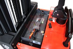 Самоходный электроштабелер HELI CDD16-950Li ZSM470